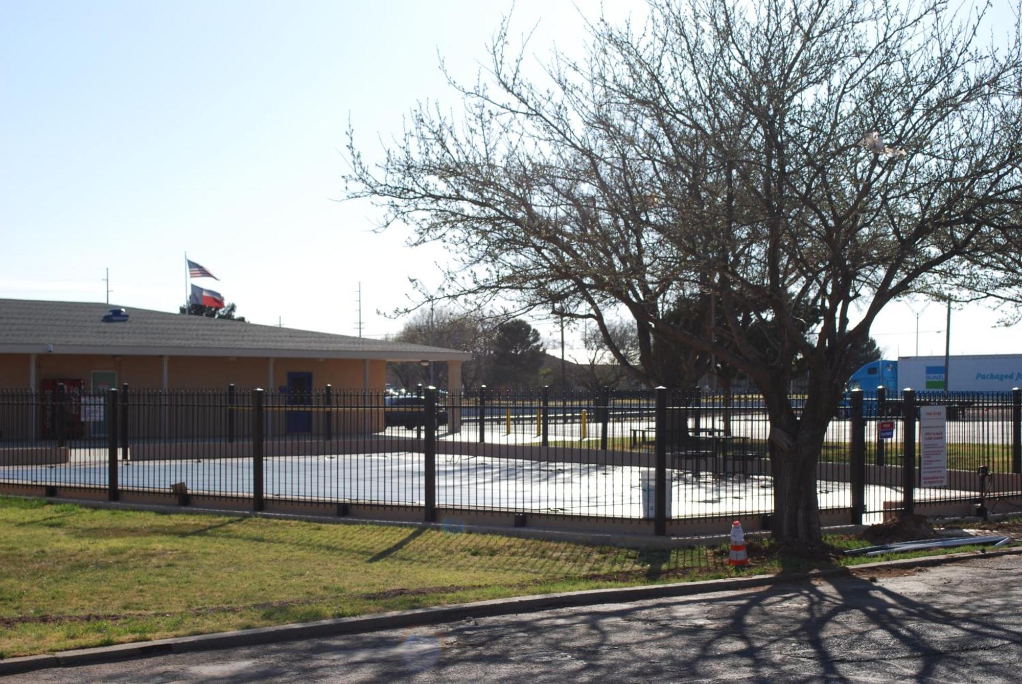 Americas Best Value Inn Lubbock East Exterior foto