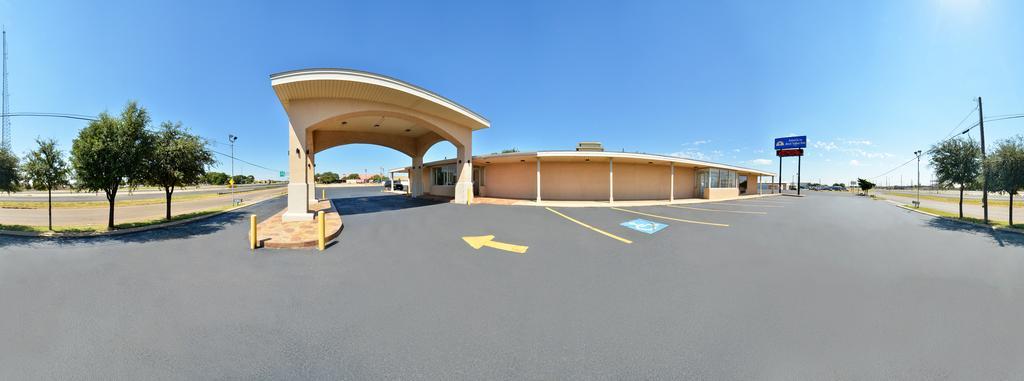 Americas Best Value Inn Lubbock East Exterior foto